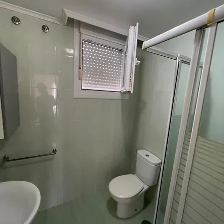 Adosado Con Amplio Jardin Semesterbostad Cubas (Cantabria)